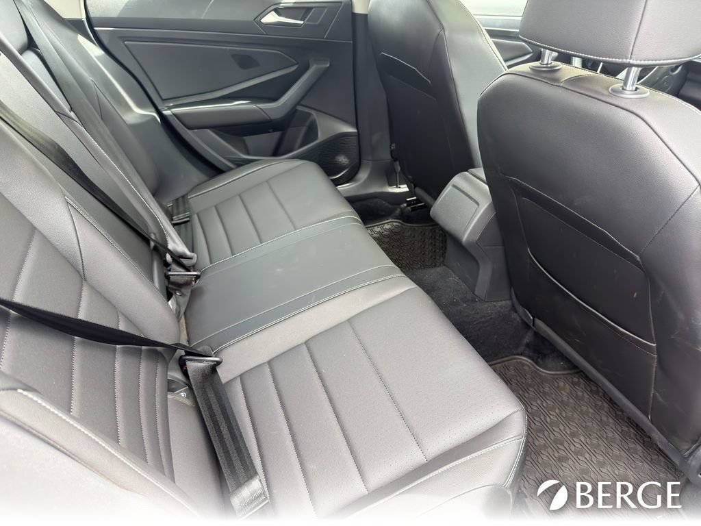Used 2022 Volkswagen Jetta SE FWD image 28