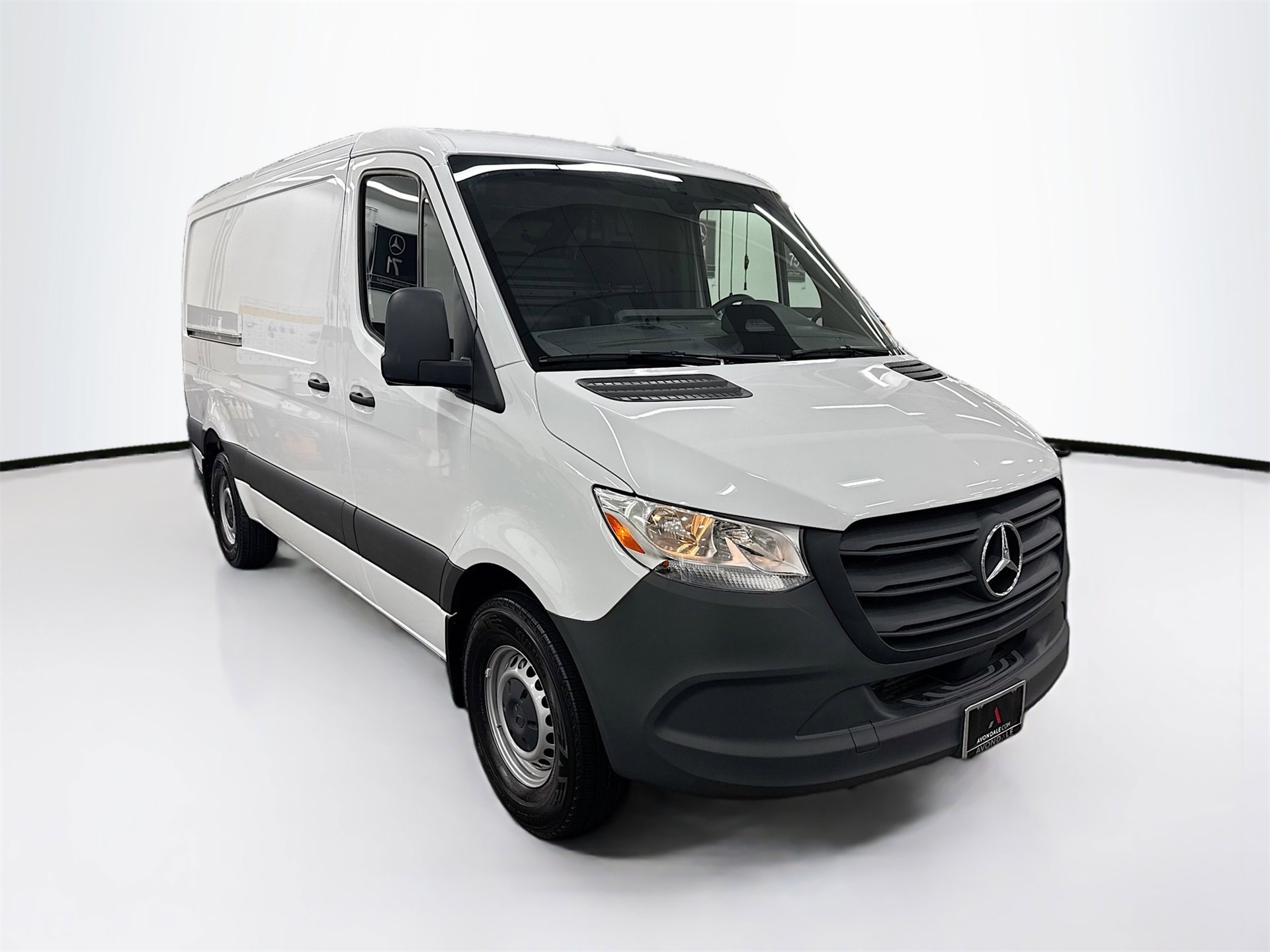 Used 2025 Mercedes-Benz Sprinter 2500 image 1