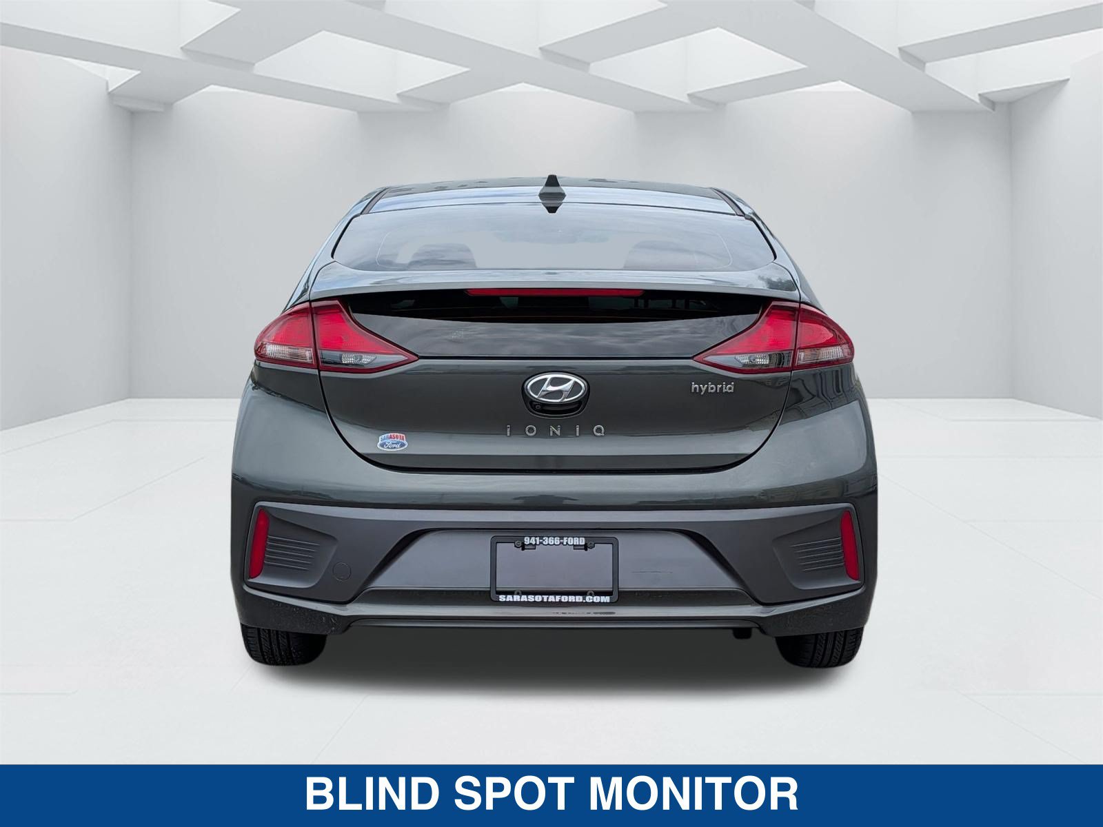 Used 2022 Hyundai Ioniq SE FWD image 6