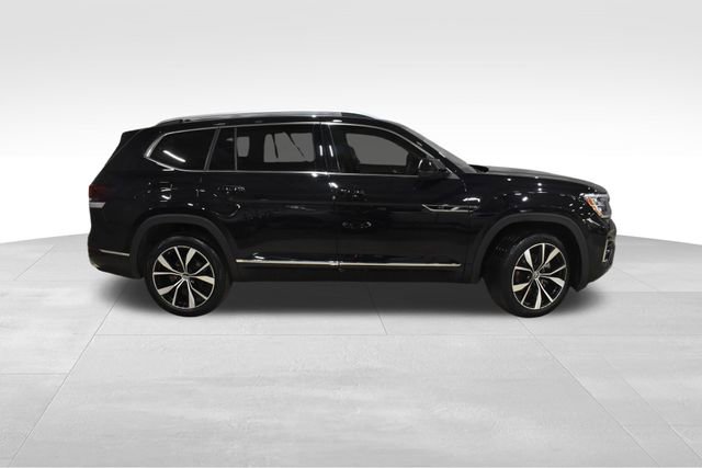 Used 2024 Volkswagen Atlas SEL Premium R-Line image 3