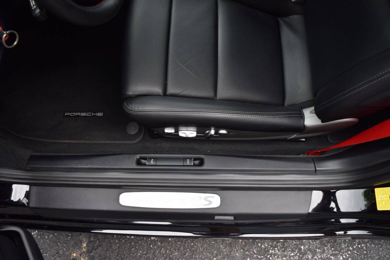 Used 2015 Porsche 911 Carrera 4S AWD/4WD image 35