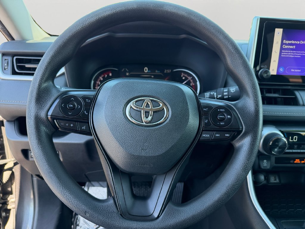 Used 2024 Toyota RAV4 XLE AWD/4WD image 19