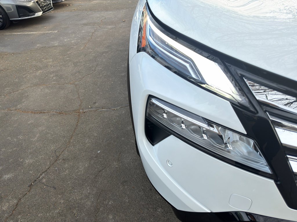 New 2026 Nissan Rogue Platinum w/ Platinum Premium Package image 10