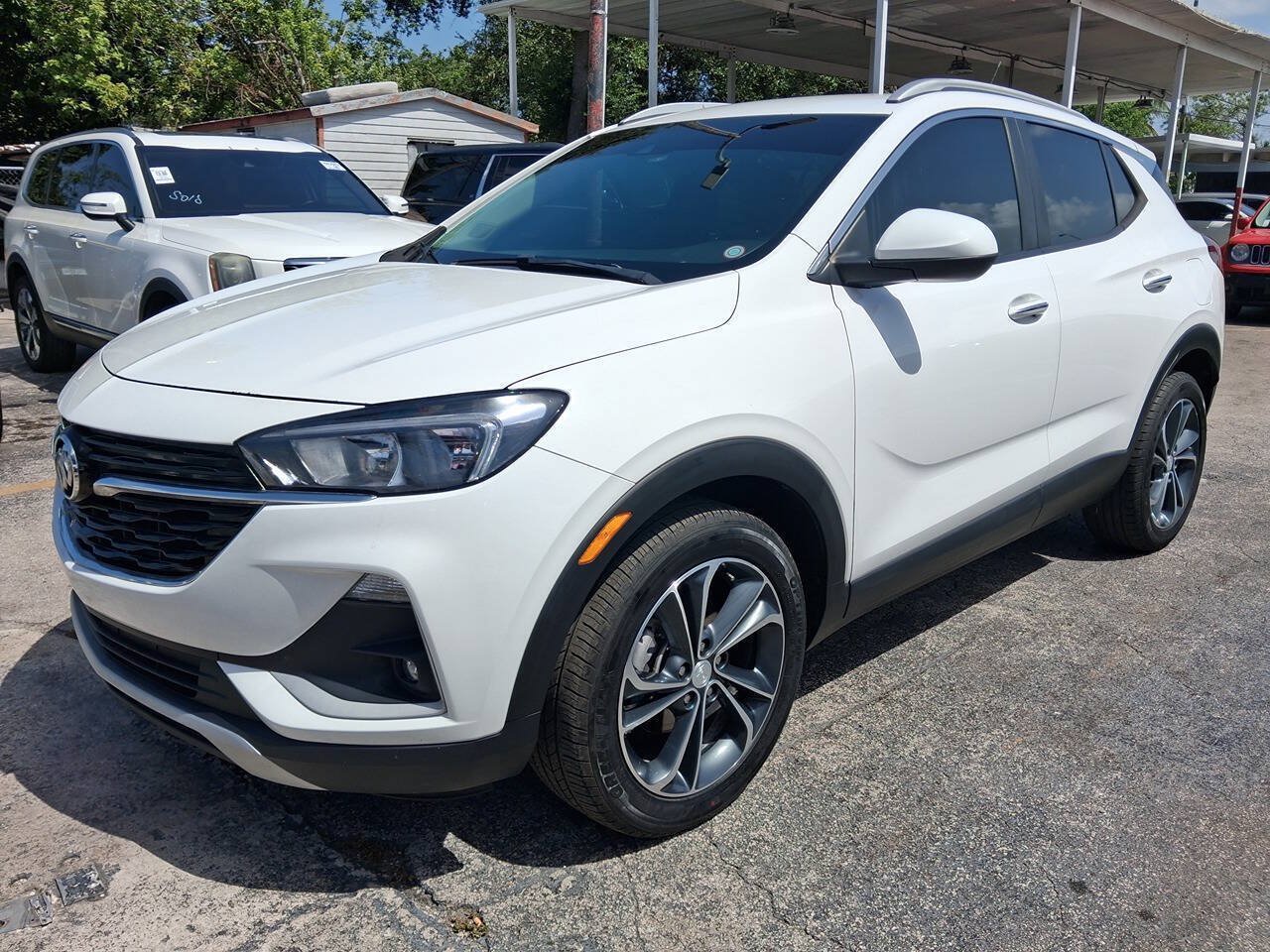 Used 2021 Buick Encore GX Select FWD image 2