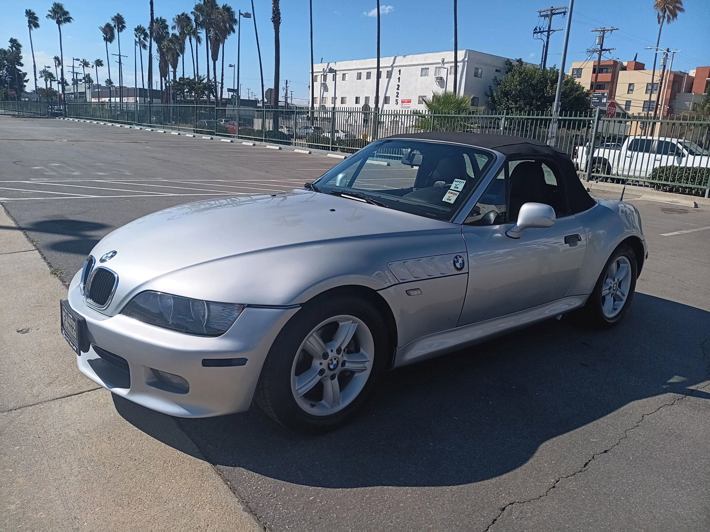 Used 2002 BMW Z3 2.5i image 3