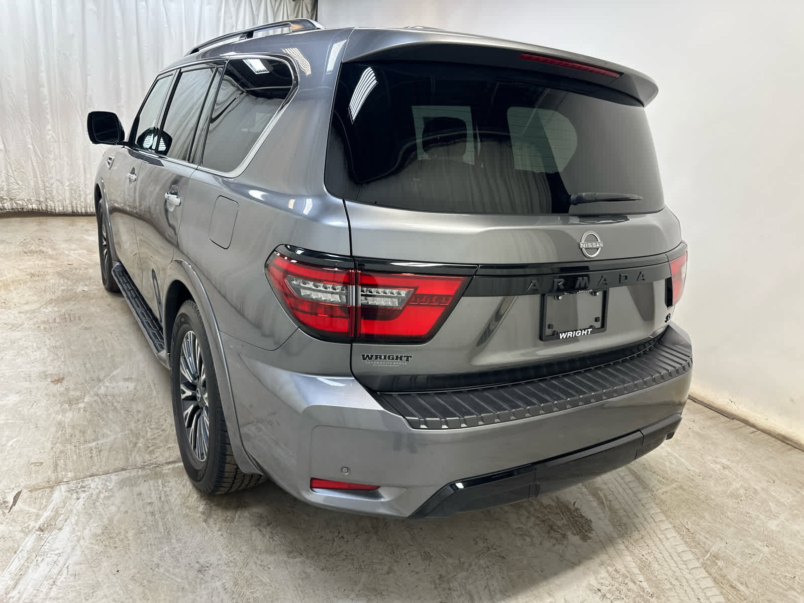 Certified 2024 Nissan Armada SL w/ Midnight Edition Package image 2