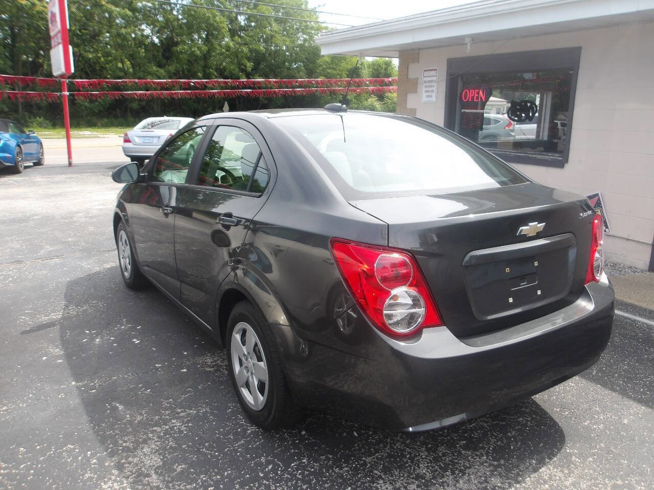 Used 2016 Chevrolet Sonic LS image 5