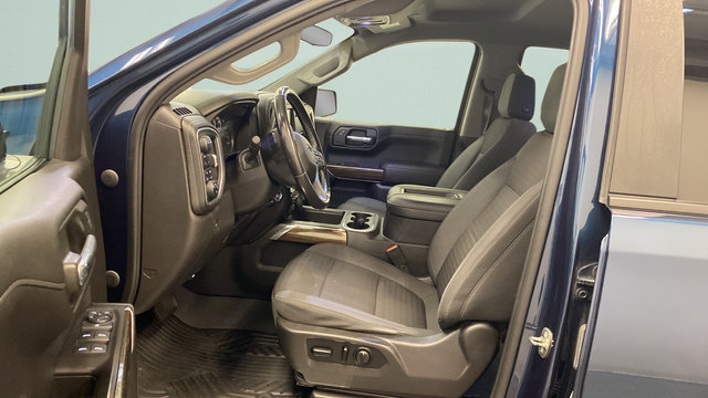Used 2021 Chevrolet Silverado 1500 LT Trail Boss AWD/4WD image 16