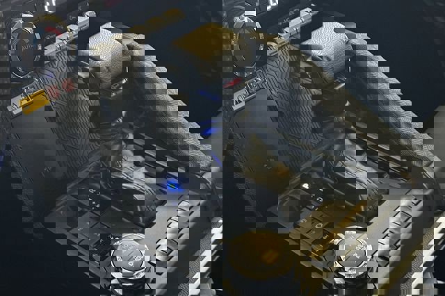 Used 2024 Toyota Tacoma TRD Sport w/ TRD Sport Upgrade Package image 24