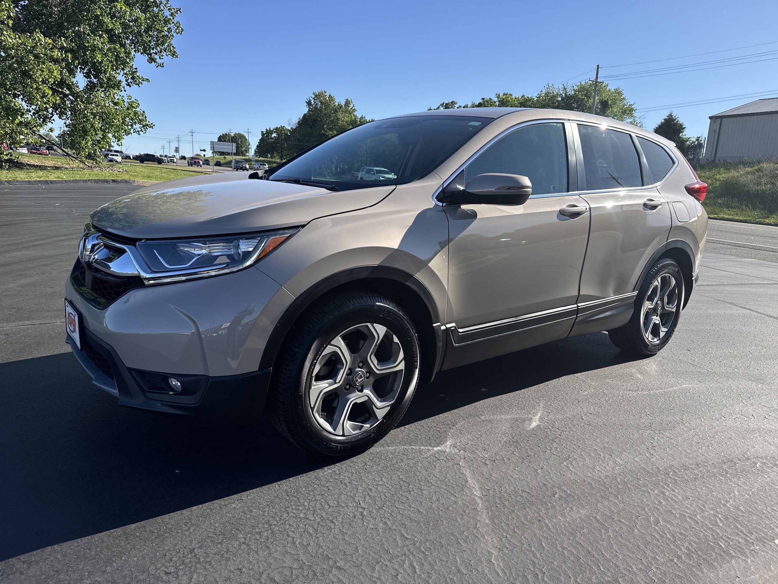 Used 2017 Honda CR-V EX-L image 2