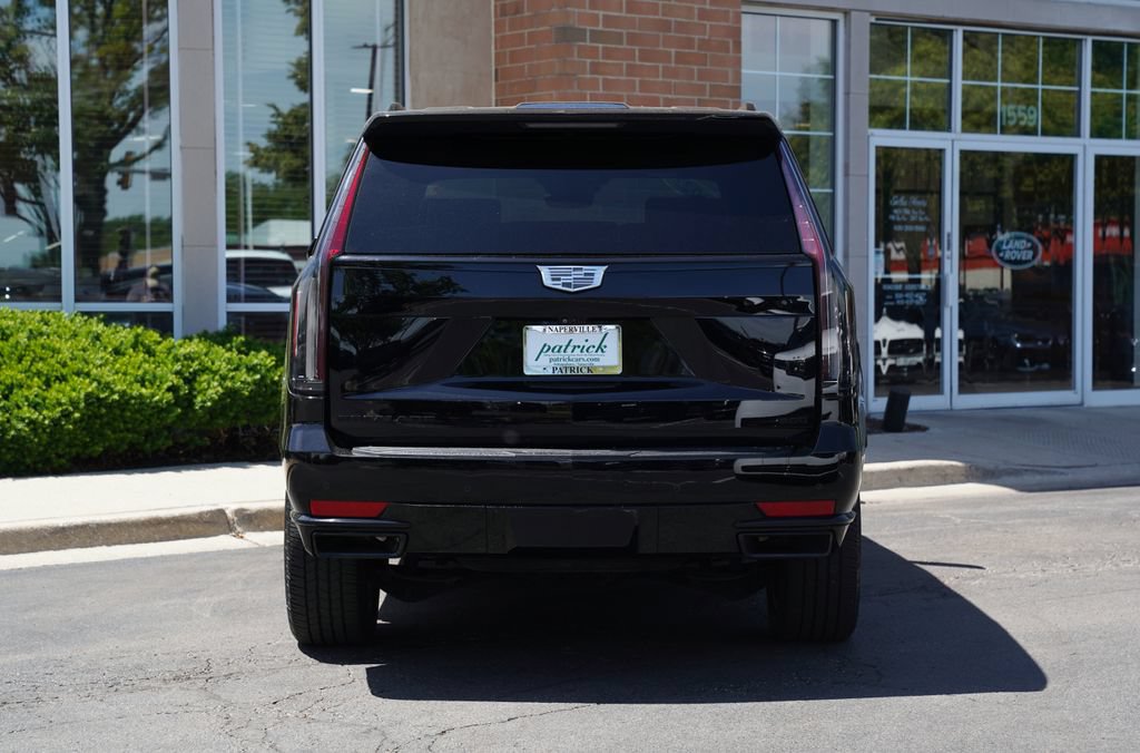 Used 2022 Cadillac Escalade Sport w/ Touring Package AWD/4WD image 5