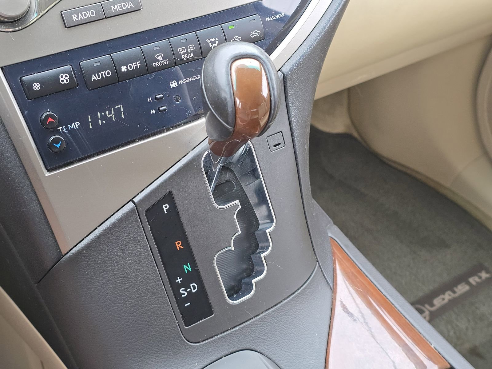 Used 2013 Lexus RX 350 FWD w/ Premium Pkg image 28