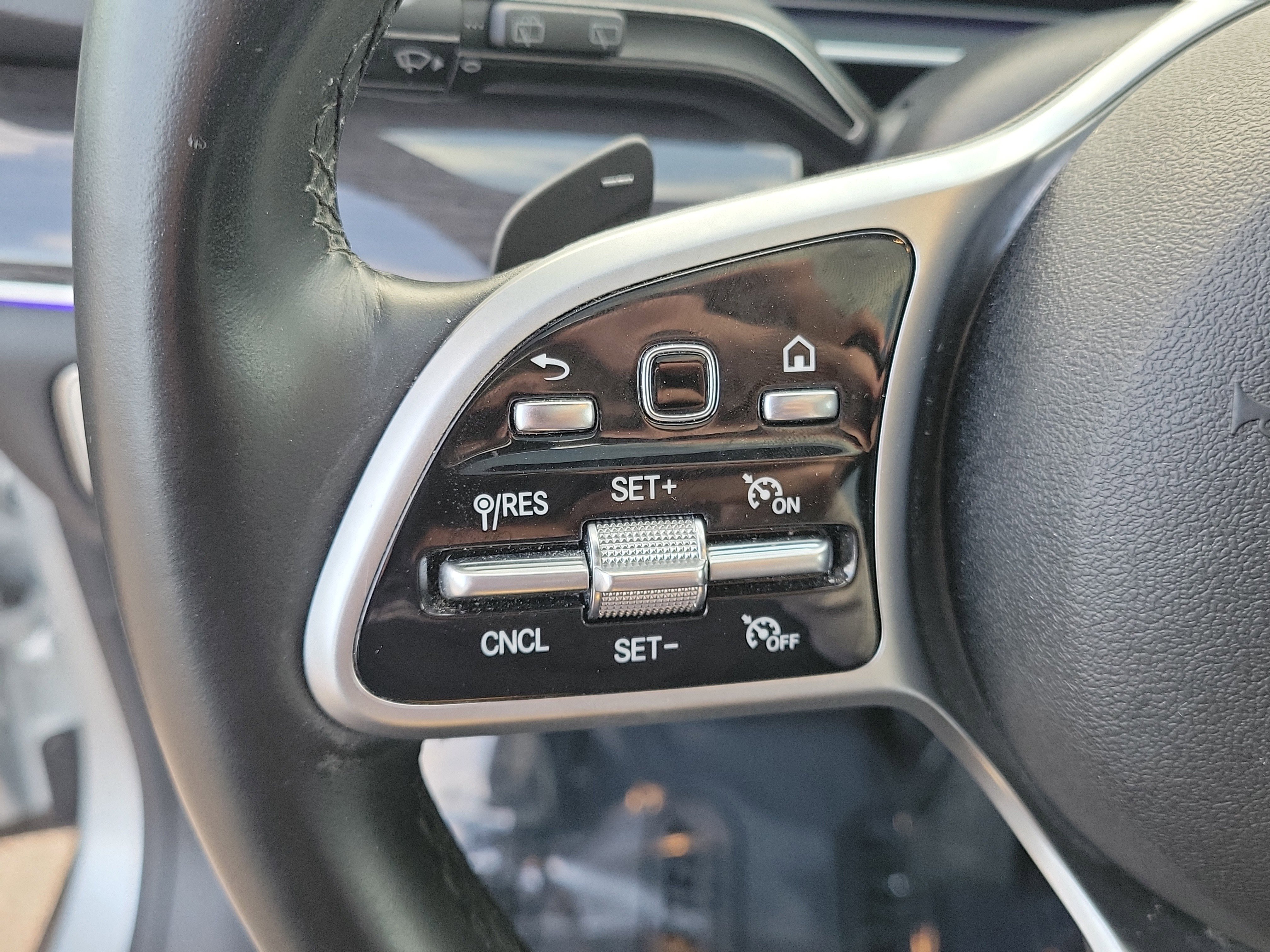 Used 2020 Mercedes-Benz GLE 350 4MATIC image 31