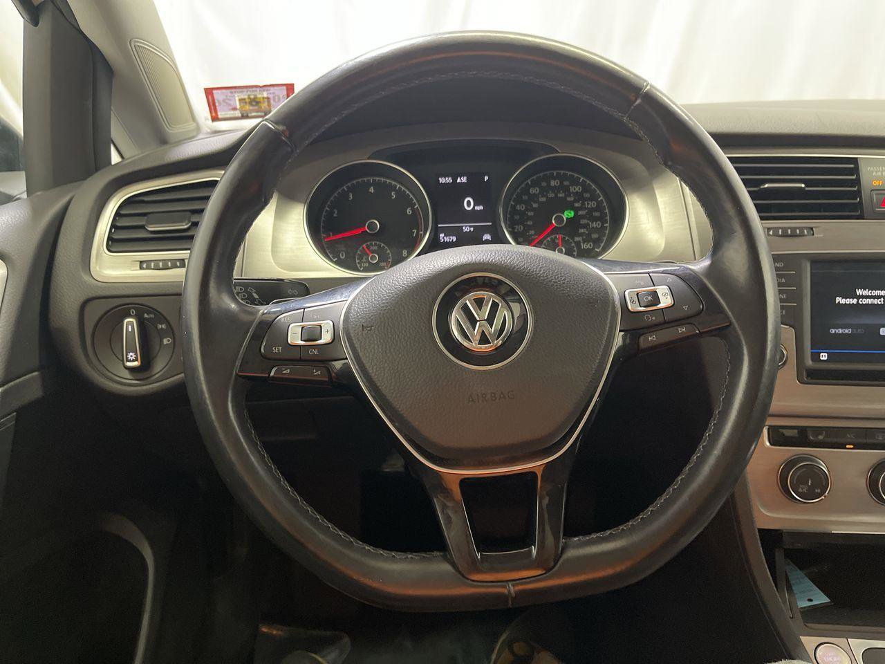 Used 2017 Volkswagen Golf Wolfsburg Edition image 14