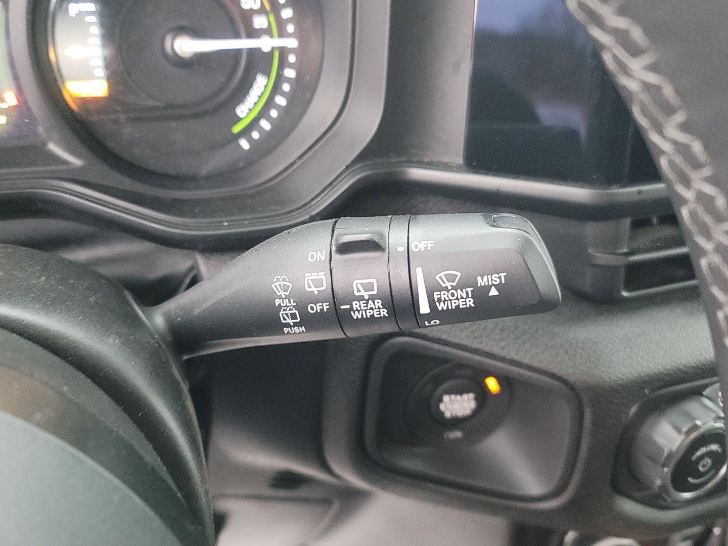 Used 2025 Jeep Wrangler Willys image 23