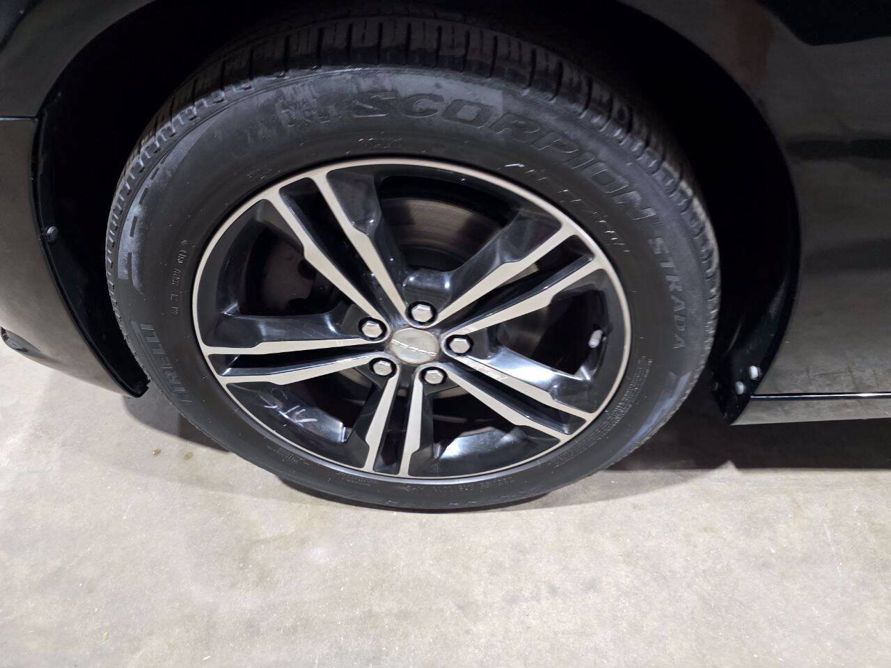 Used 2014 Dodge Charger SXT AWD/4WD image 21