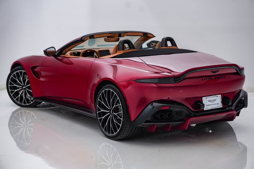 Used 2023 Aston Martin V8 Vantage Roadster RWD image 12