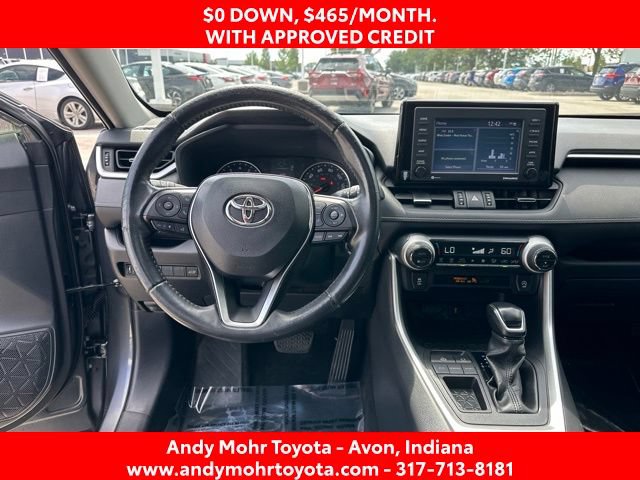 Used 2020 Toyota RAV4 XLE Premium FWD image 14