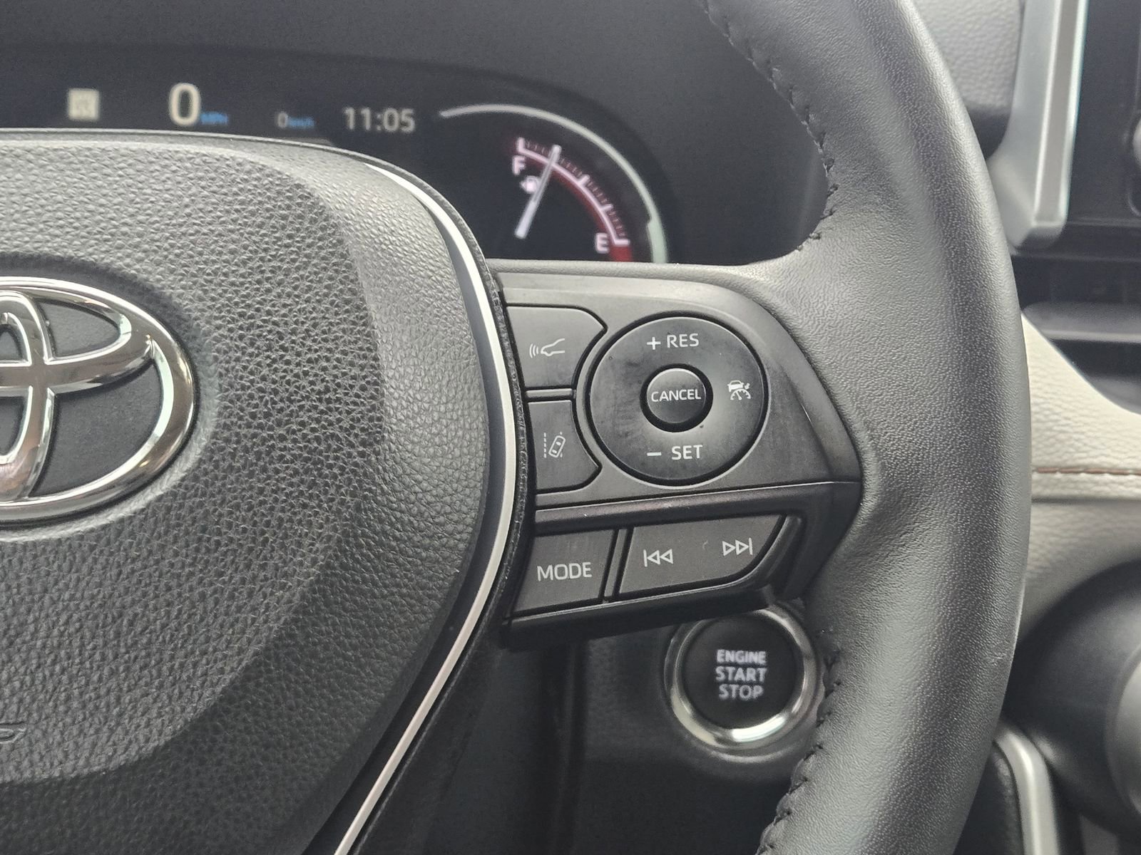 Used 2023 Toyota RAV4 XLE Premium image 32