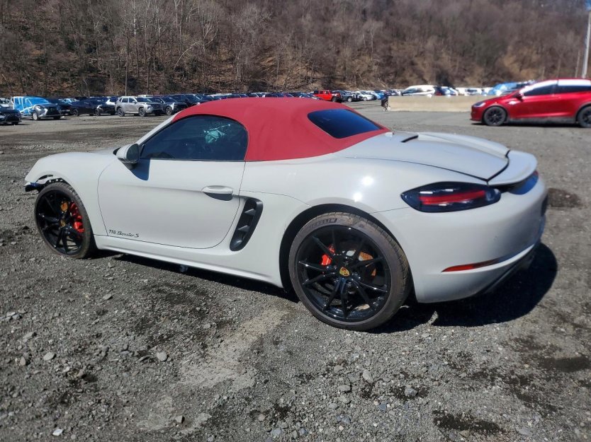 Used 2025 Porsche 718 Boxster S image 3