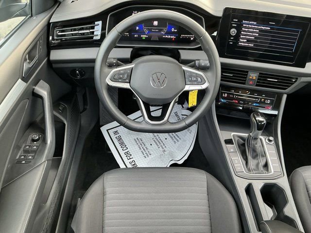 Used 2025 Volkswagen Jetta S image 10