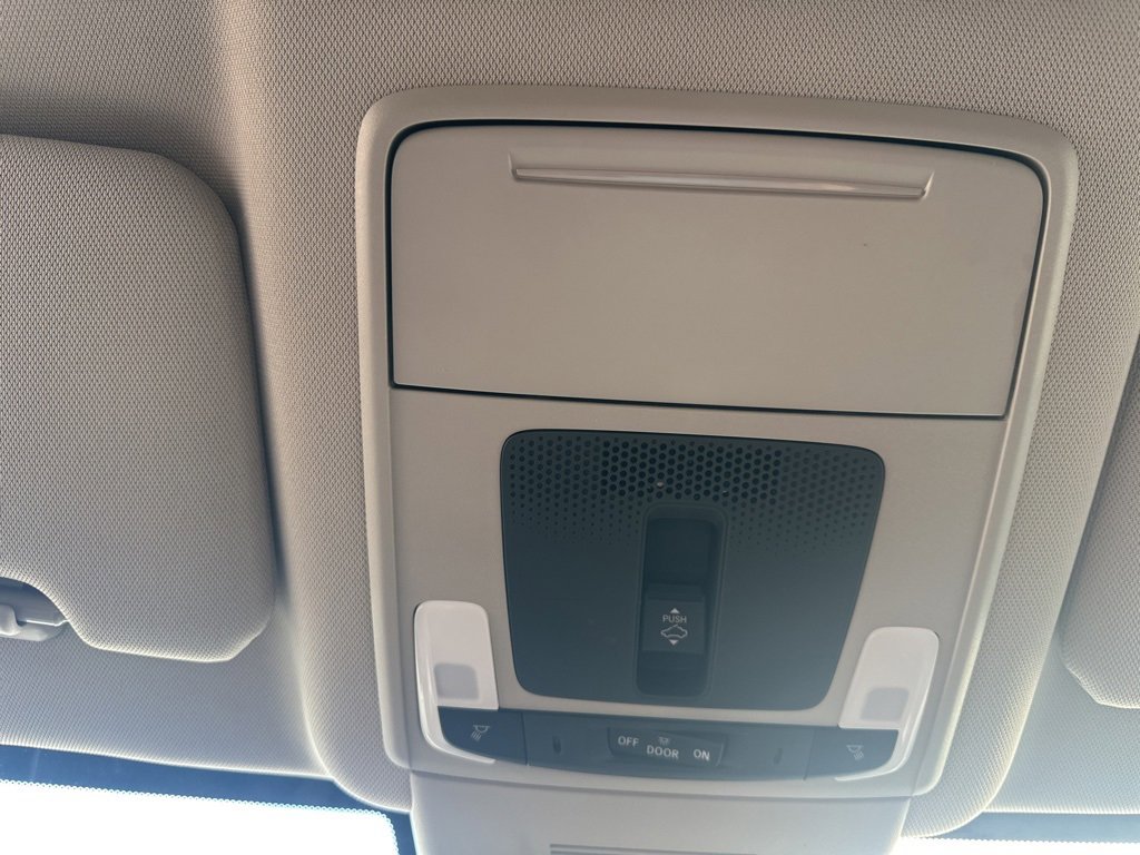 Used 2025 Honda CR-V EX image 20