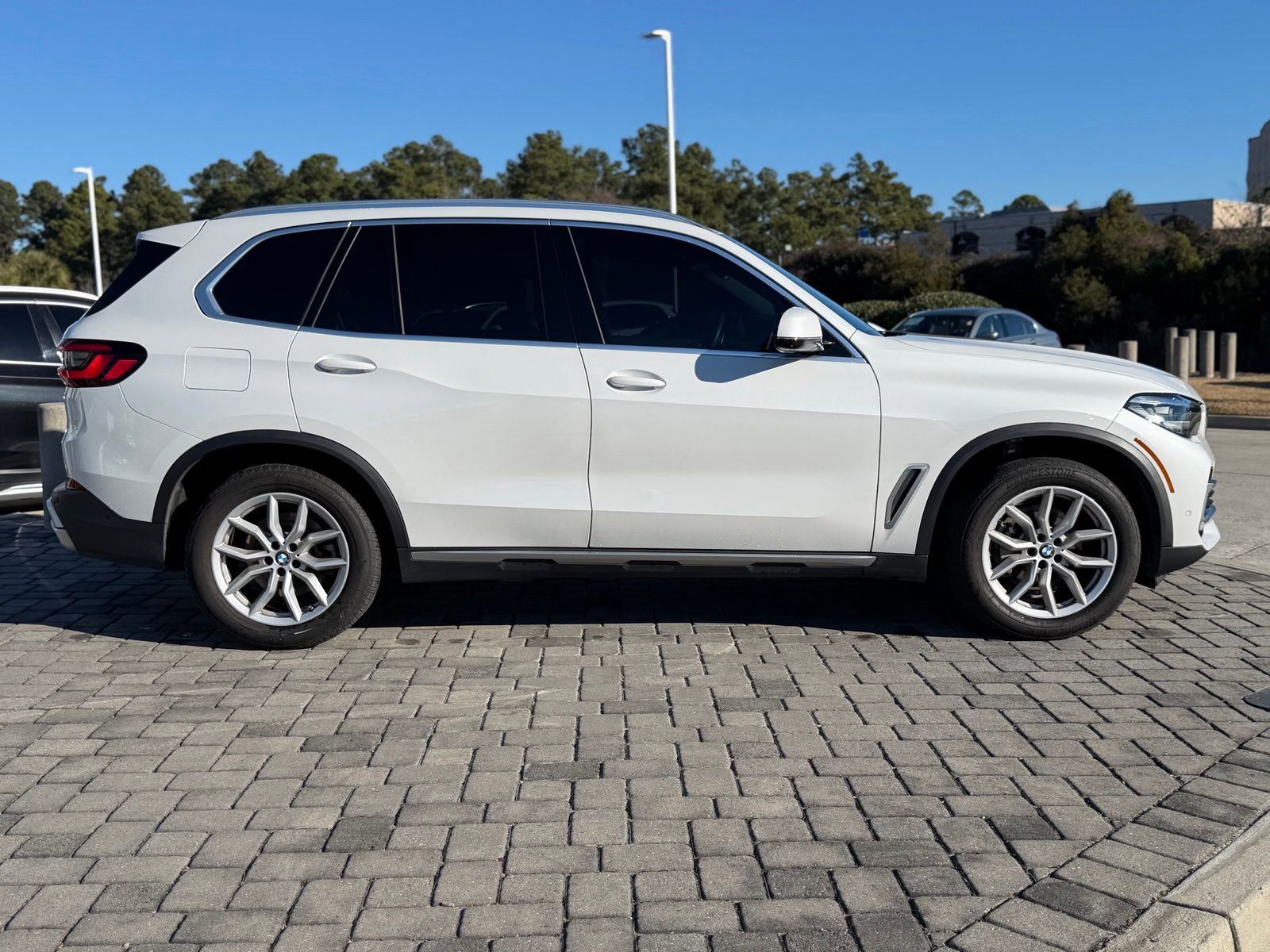 Certified 2023 BMW X5 xDrive40i w/ Luxury Seating Package image 8