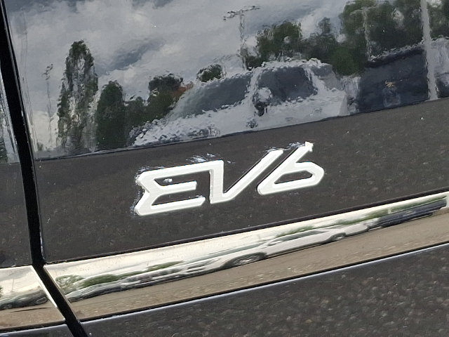 Used 2023 Kia EV6 GT-Line AWD/4WD image 32