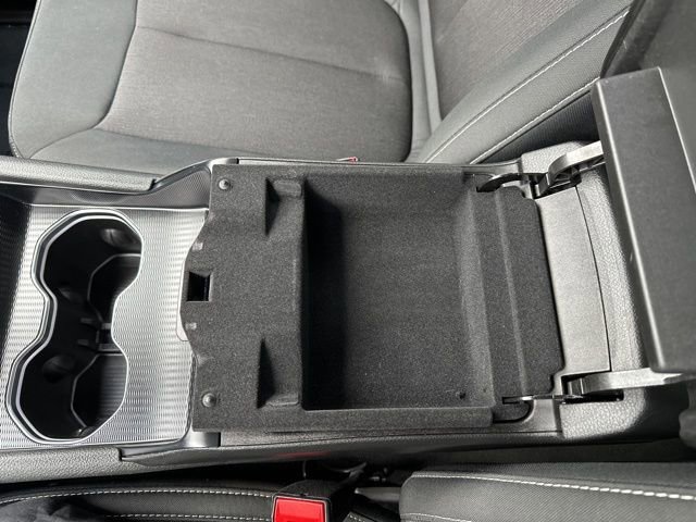 Used 2024 Jeep Grand Cherokee Laredo w/ Trailer Tow Package image 27