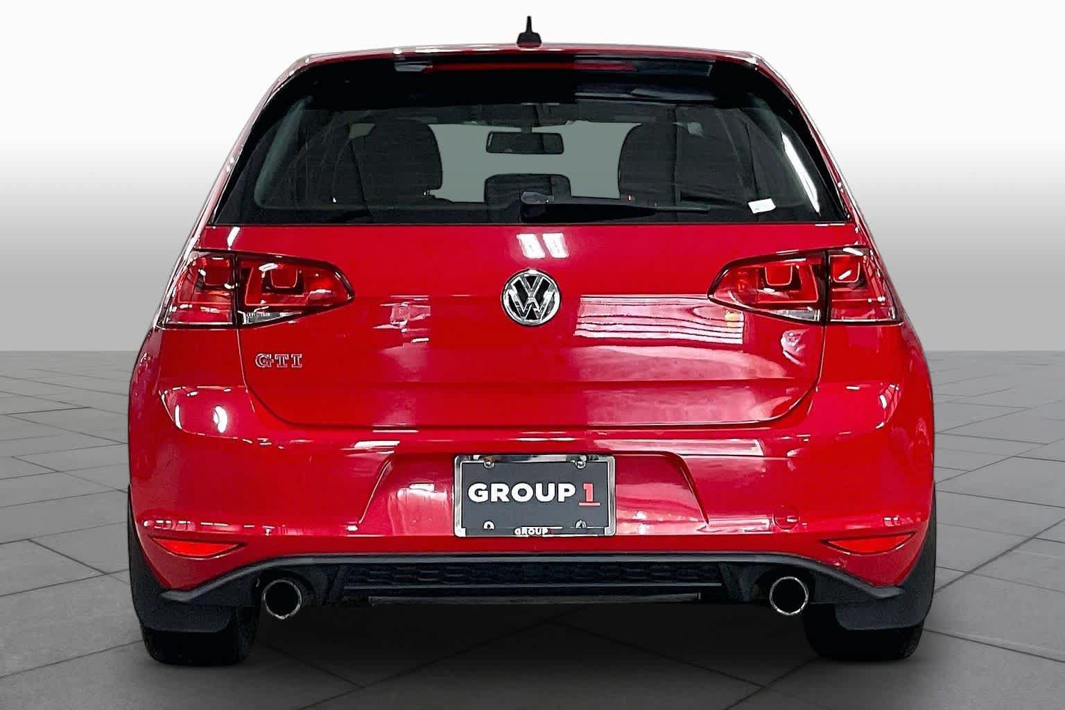 Used 2017 Volkswagen GTI Sport FWD image 5