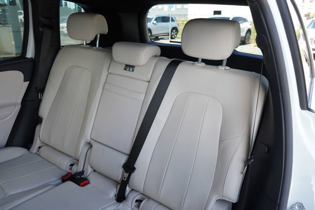 Used 2022 Mercedes-Benz GLB 250 4MATIC image 26