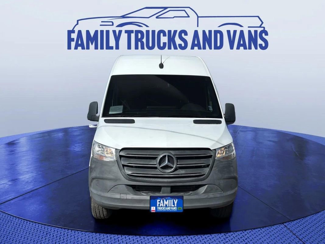 Used 2022 Mercedes-Benz Sprinter 2500 image 8