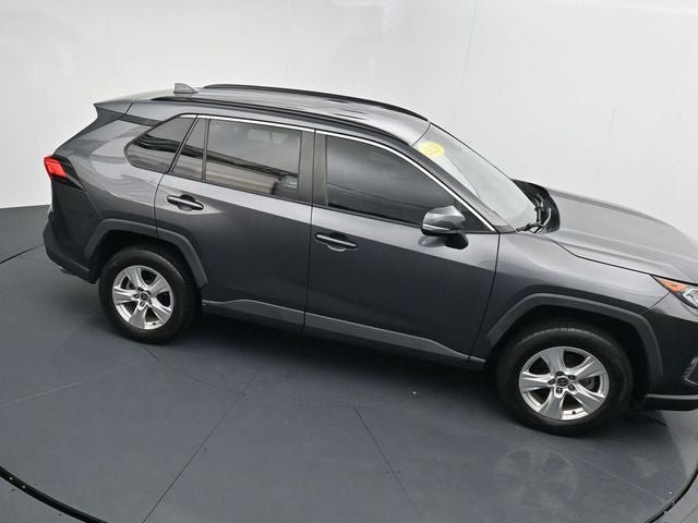 Used 2021 Toyota RAV4 XLE AWD/4WD image 27