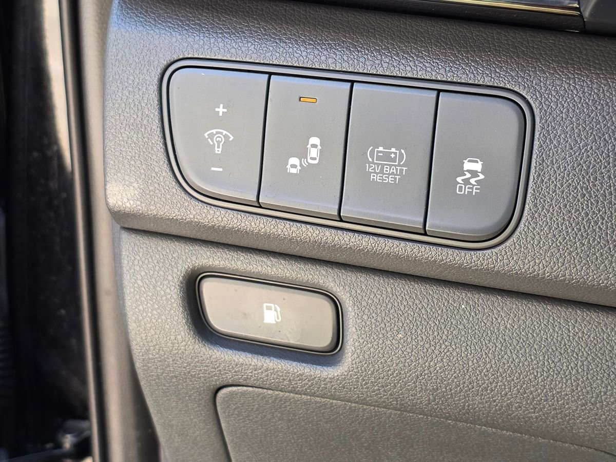 Used 2018 Kia Niro EX FWD image 43