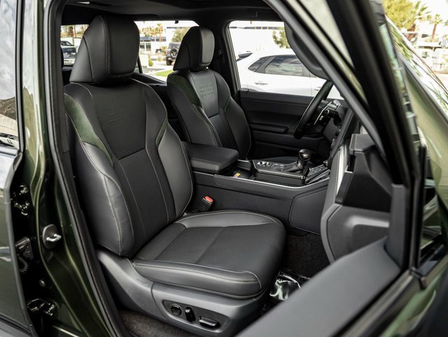 Used 2025 Lexus GX 550 image 25