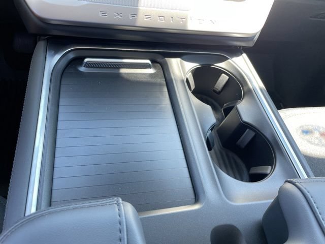 New 2026 Ford Expedition Active AWD/4WD image 46