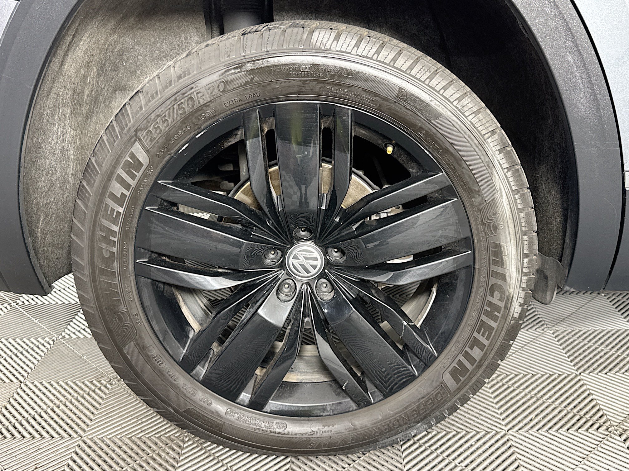 Used 2019 Volkswagen Atlas SEL Premium AWD/4WD image 31