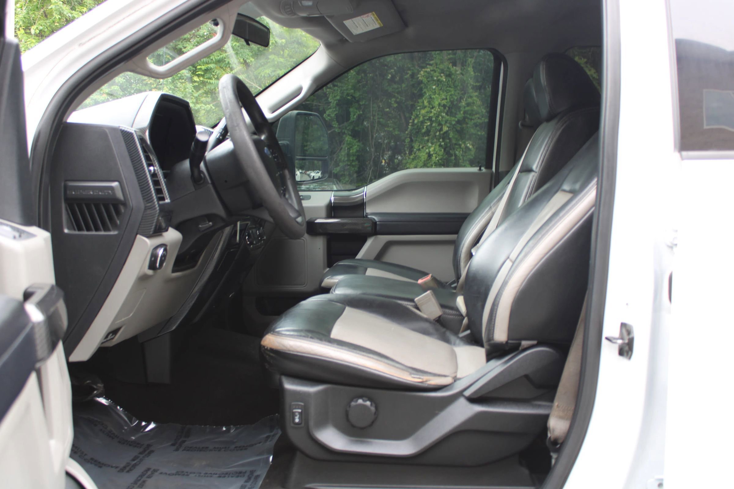 Used 2018 Ford F350 XLT AWD/4WD image 19