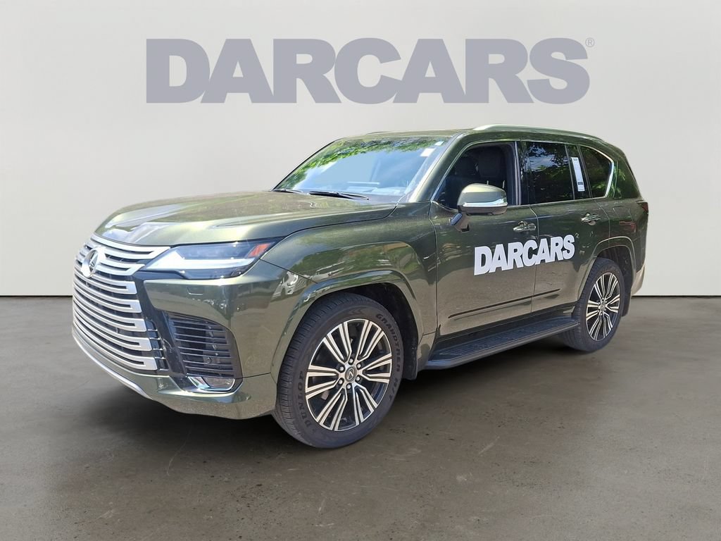 Used 2025 Lexus LX 600 4WD w/ Accessory Package (2T) image 3