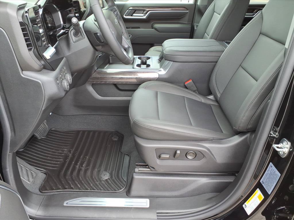 New 2026 Chevrolet Silverado 2500 LTZ w/ Trail Boss Package AWD/4WD image 9