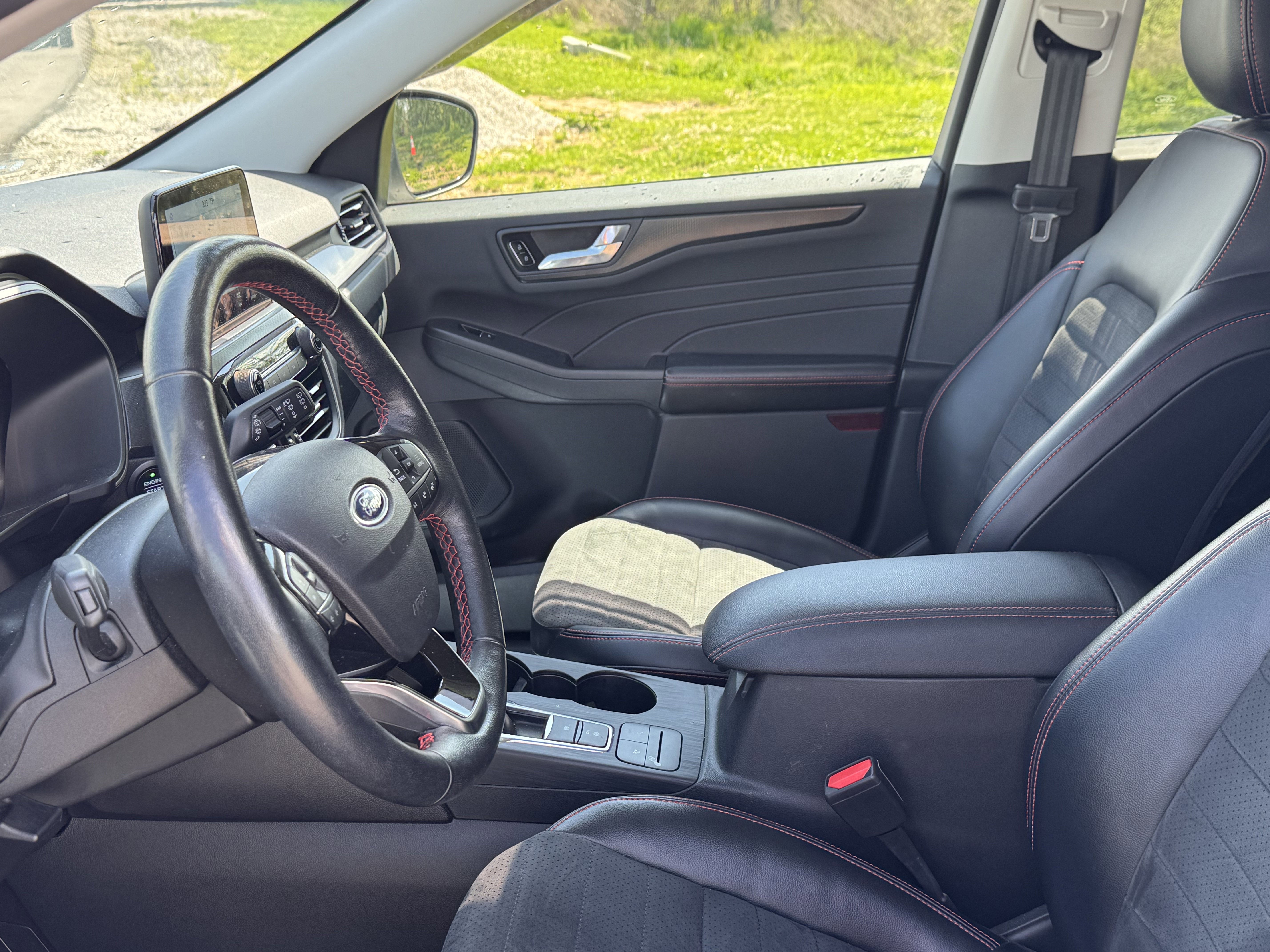 Used 2021 Ford Escape SEL w/ SEL Stealth AWD Package image 7