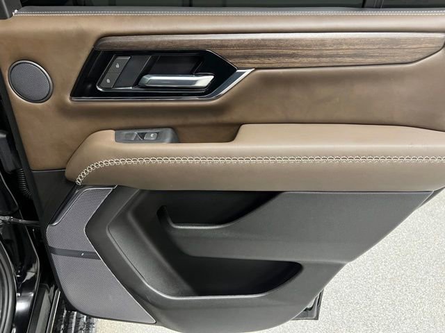 Used 2025 GMC Yukon Denali Ultimate w/ LPO, Floor Liner Package AWD/4WD image 51