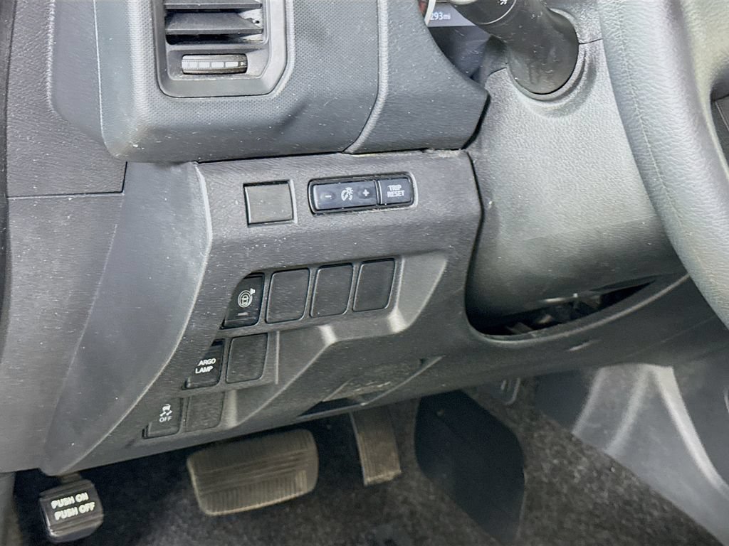 Used 2022 Nissan Frontier S w/ Technology Package RWD image 17