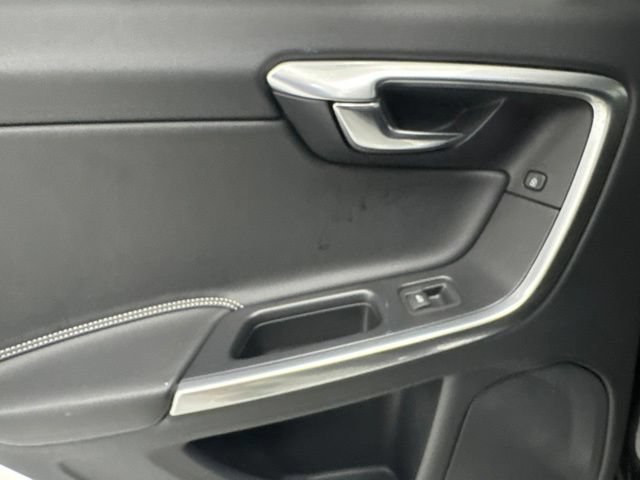 Used 2017 Volvo S60 T5 Dynamic FWD image 20
