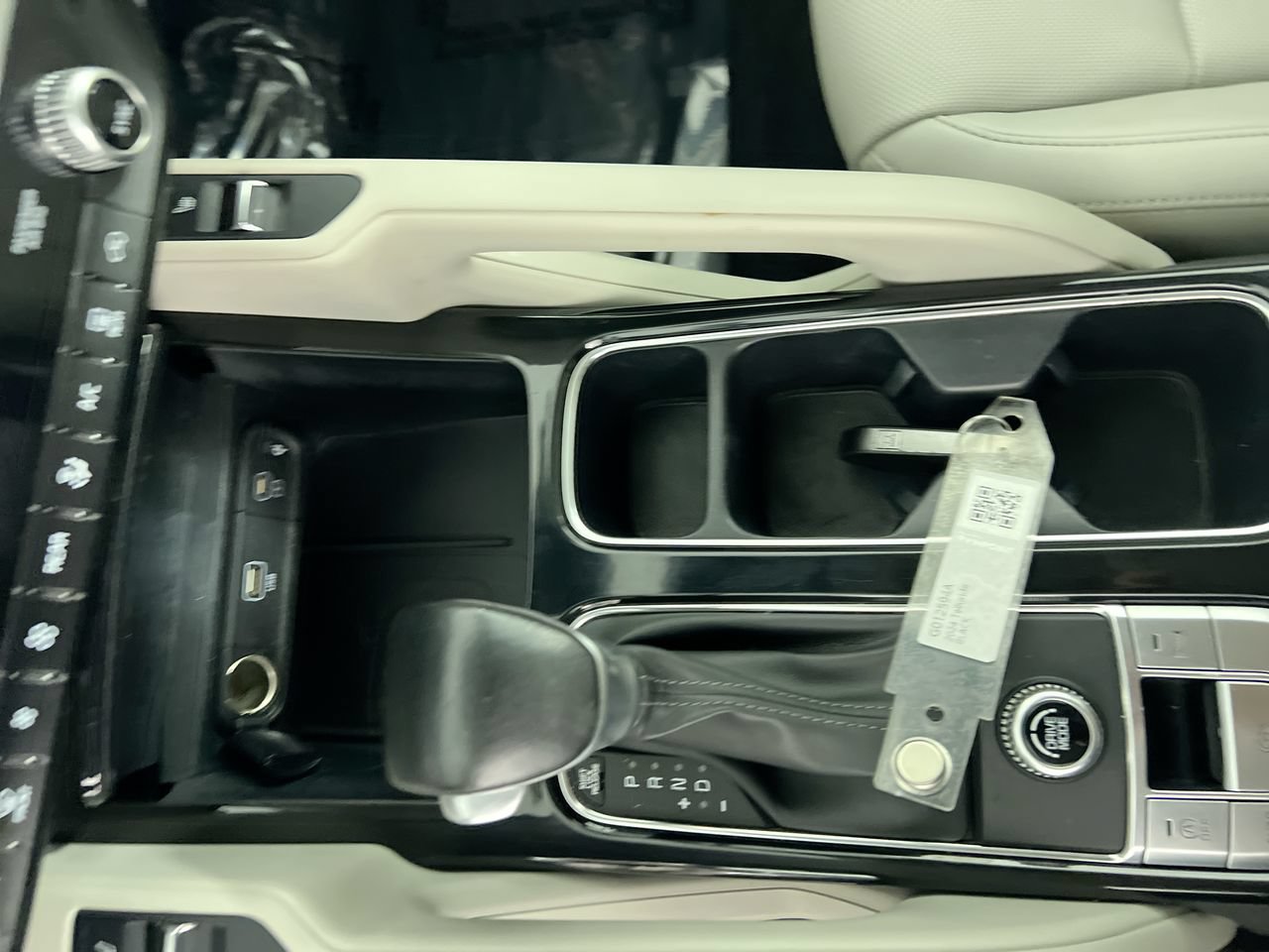 Used 2024 Kia Telluride S w/ S Sunroof Package FWD image 21