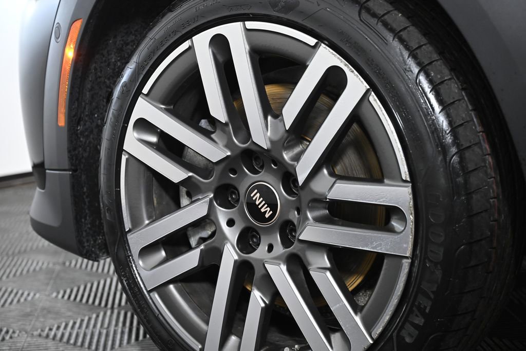 Certified 2025 MINI Cooper S image 23