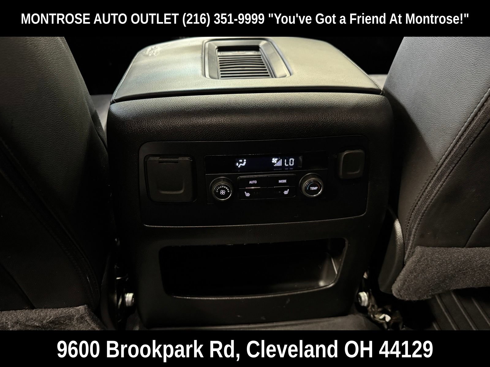 Used 2020 Chevrolet Tahoe Premier AWD/4WD image 35