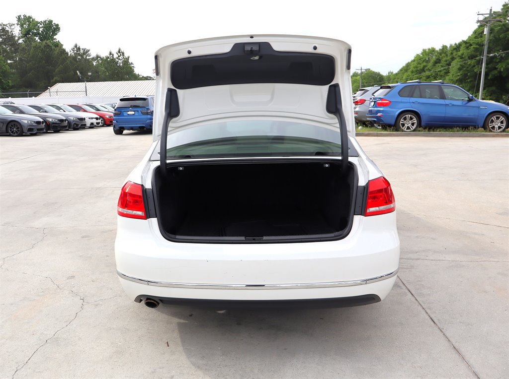 Used 2014 Volkswagen Passat TDI SE FWD image 34