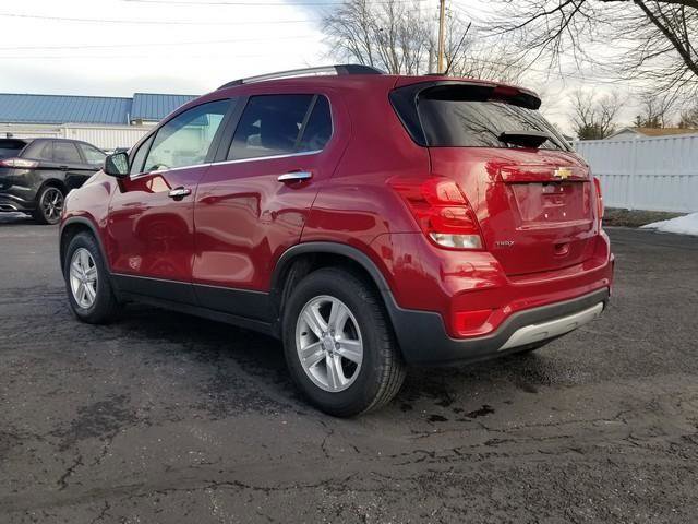 Used 2019 Chevrolet Trax LT w/ LT Convenience Package image 9