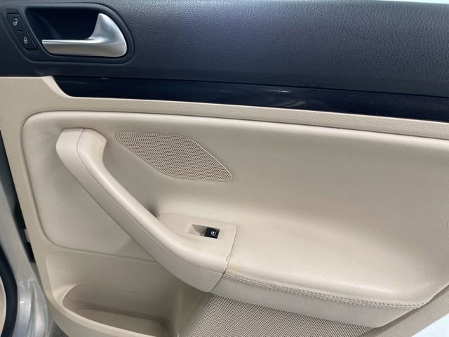 Used 2012 Volkswagen Jetta SE image 30